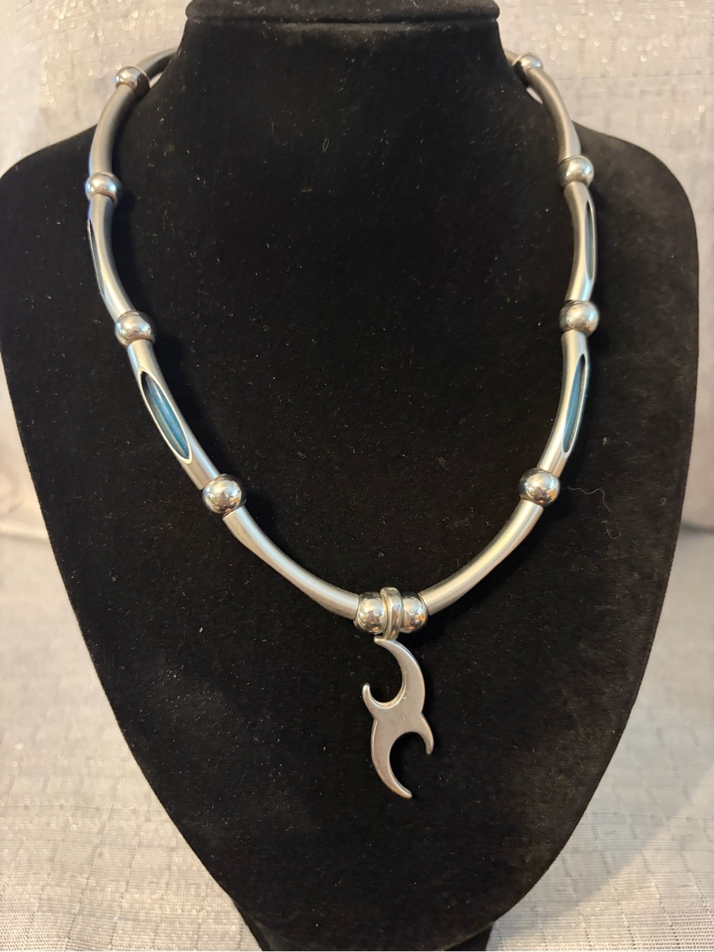 Silver Tone Women's Pendant Necklace - Silver